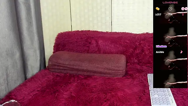 Feral-Berry22 webcam