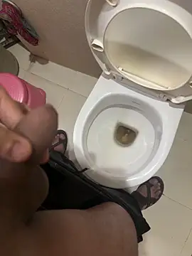 your_playboy_00 webcam