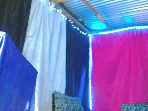 BOYWET-FANTASIES28 webcam