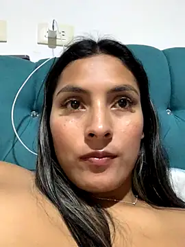 Webcam Model (Cami_Leon2) is live