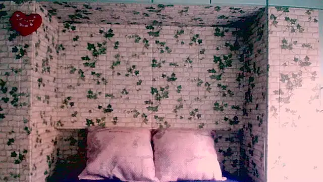 IndianSexyLove00 webcam