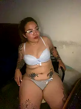 Lindalatina2001 webcam