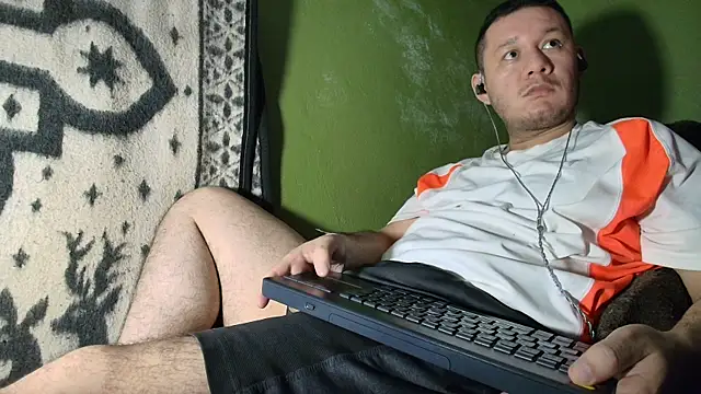 sweet_cock28 webcam