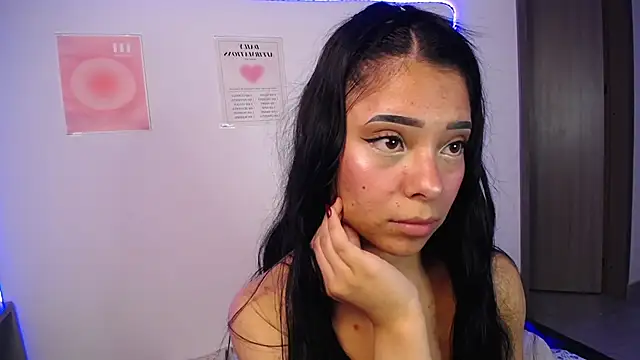 Emilybutterfly1 webcam