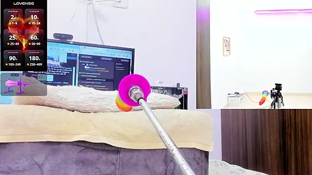 Paulina_Davis_ webcam