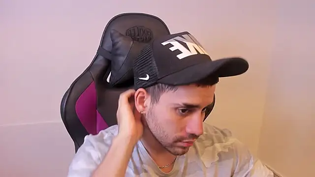 Mike_montoya1 webcam