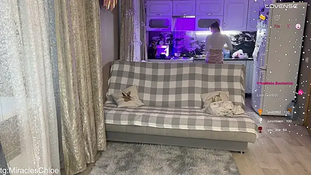 ChloeMillerMeow webcam