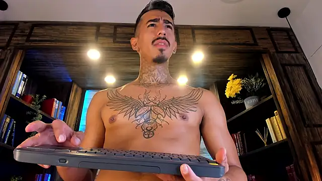 Donovan_Desmond webcam