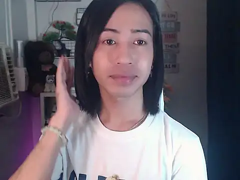 Miracle_TheBrat webcam