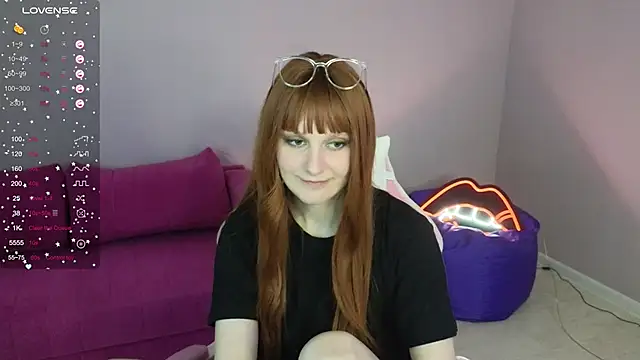 Ginger_Kristin webcam