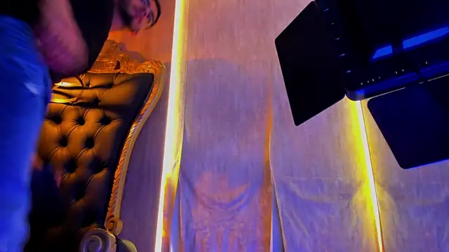 thaddeus_king webcam