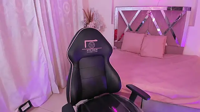 Shinedark_tay1 webcam