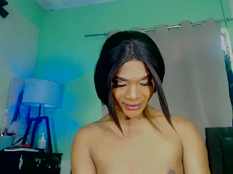 GoldenCumTYRA webcam