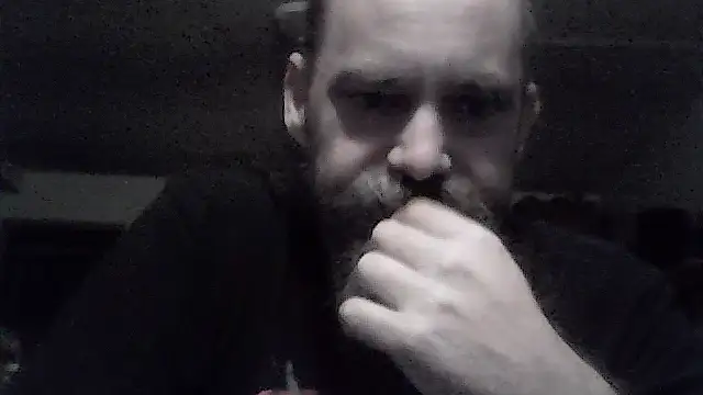 crazyheratic8 webcam