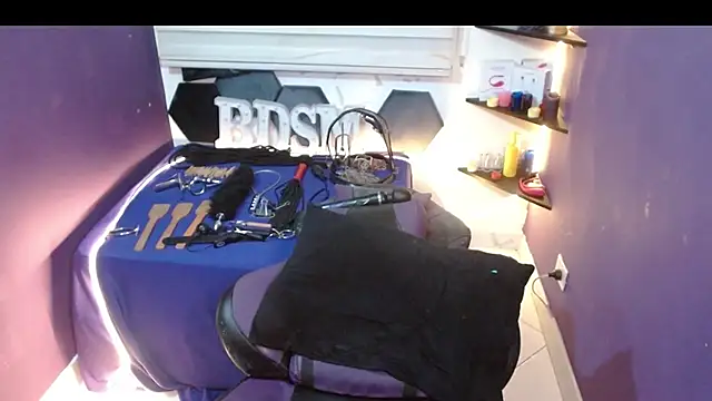 Alexa_Slavehot777 webcam