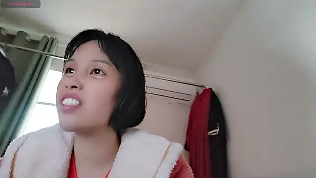 yan61 - Yan61's free webcam