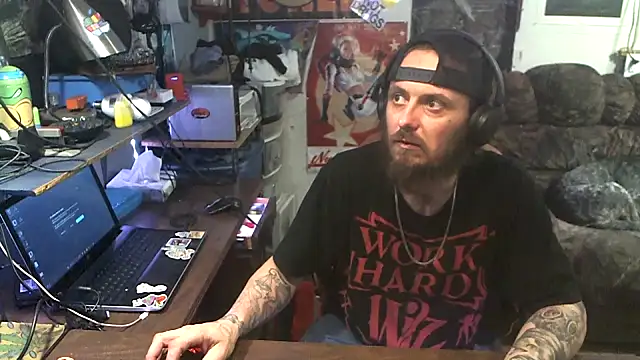 clouddadddyyy420 (M young) - smoke and stroke