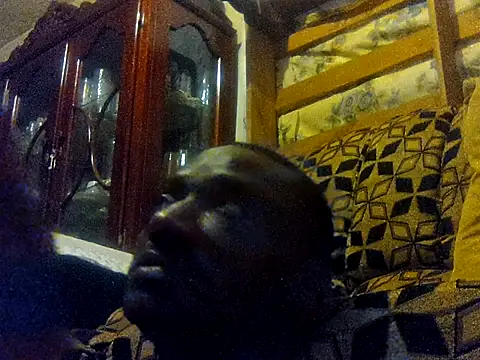 LookingLover34 webcam