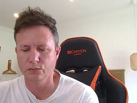 TroyDieselXXX webcam