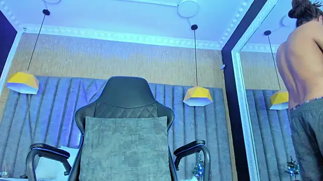 Boss_Domiinator webcam