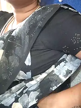 sweetqueen143 webcam