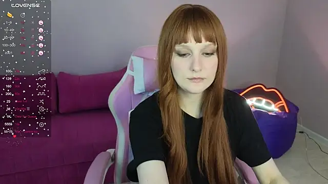 Ginger_Kristin webcam