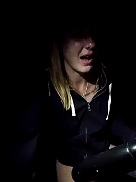 SheIsSomething webcam