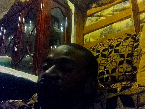 LookingLover34 webcam