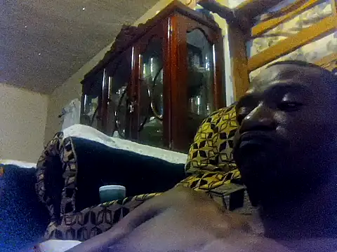 LookingLover34 webcam