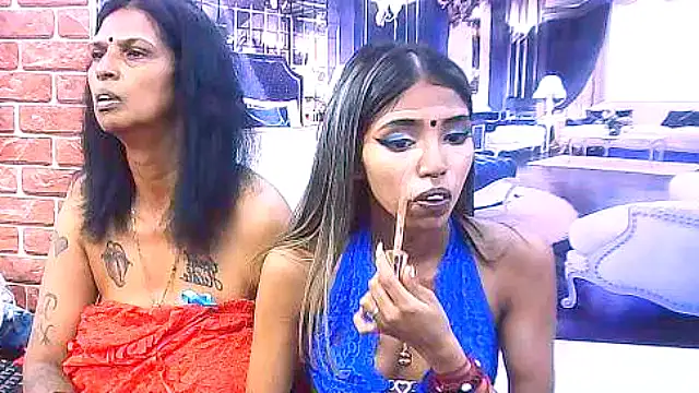 IndianSexySlender webcam