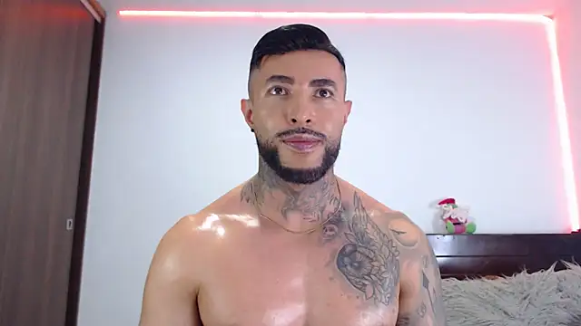 andrea_de_lucaa webcam