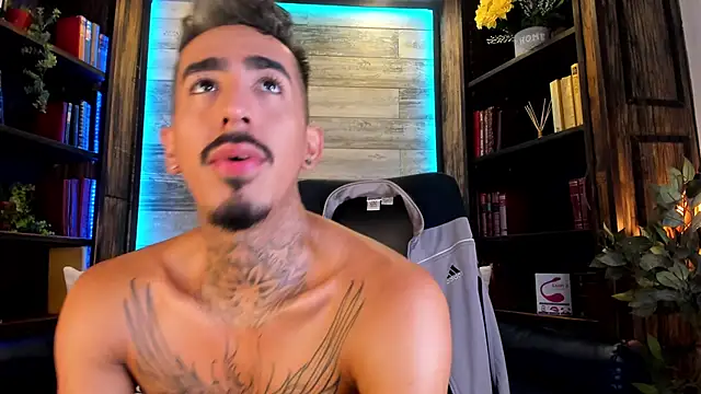 Donovan_Desmond webcam