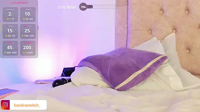 kendra_smiitch webcam