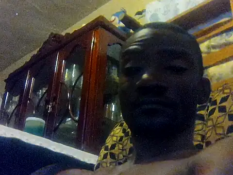 LookingLover34 webcam