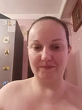 BustyLadyAlma webcam