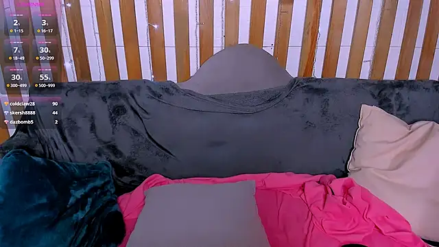 Janie_JJ_Curvie webcam