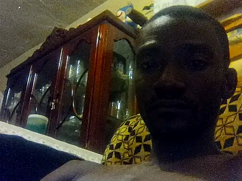 LookingLover34 webcam