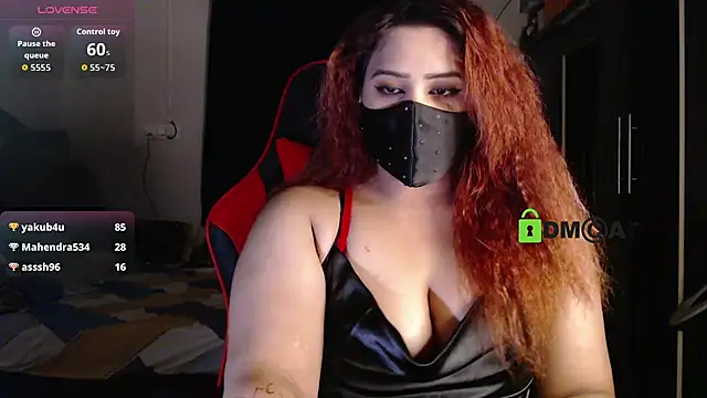 Desi_-_Queen webcam