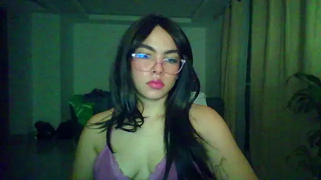 Kiri_Cutee webcam