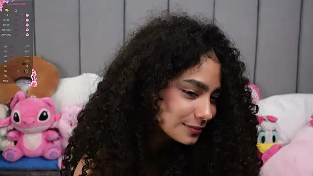 Victoria_Curly webcam