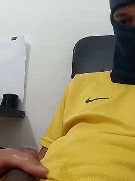 Hugopauzudo2323 webcam