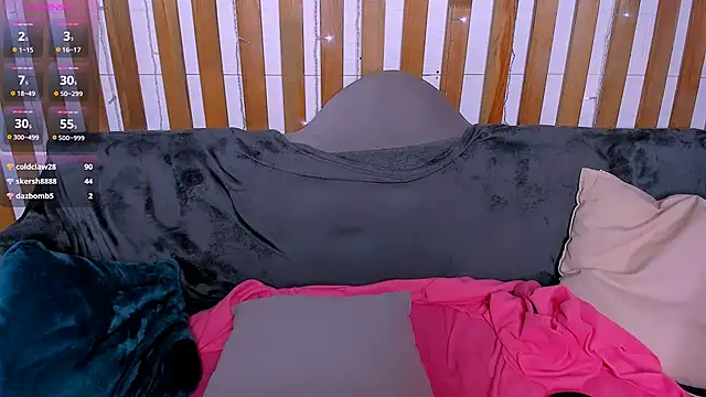 Janie_JJ_Curvie webcam