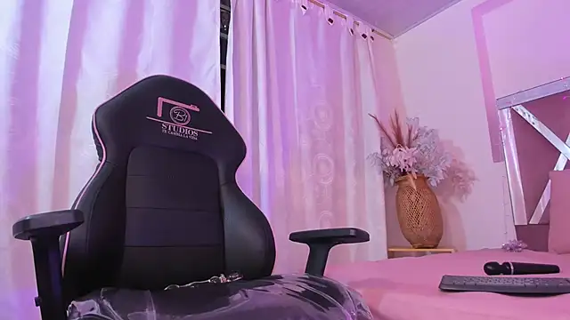 Shinedark_tay1 webcam