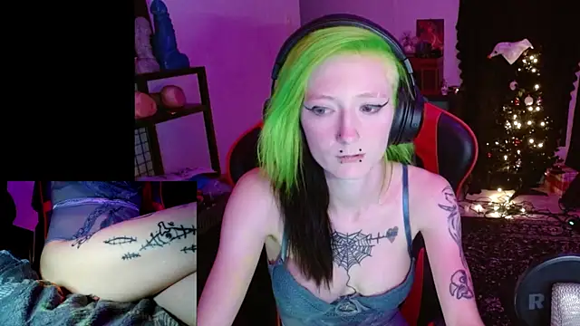 alicewonder09 webcam