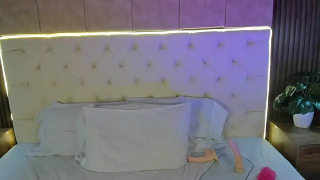 Martina_croww webcam