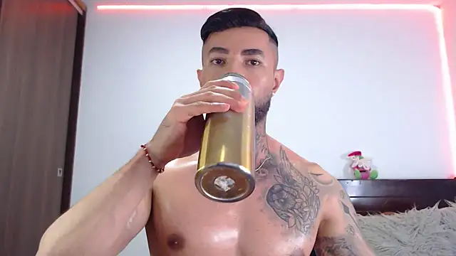 andrea_de_lucaa webcam