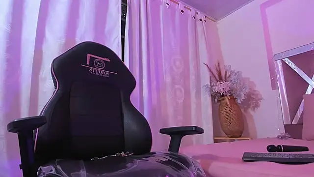 Shinedark_tay1 webcam