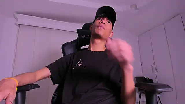 michael_vidal webcam