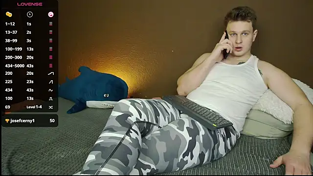 charlie_smiley webcam