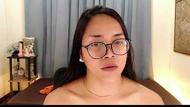 Lessandra_Lust webcam